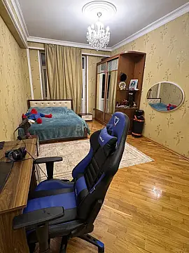 Kirayə verilir 3 otaqlı mənzil 140 m²