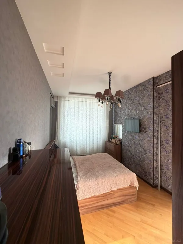 Satılır 3 otaqlı mənzil 119.5 m²
