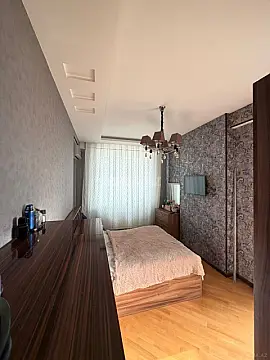 Satılır 3 otaqlı mənzil 119.5 m²