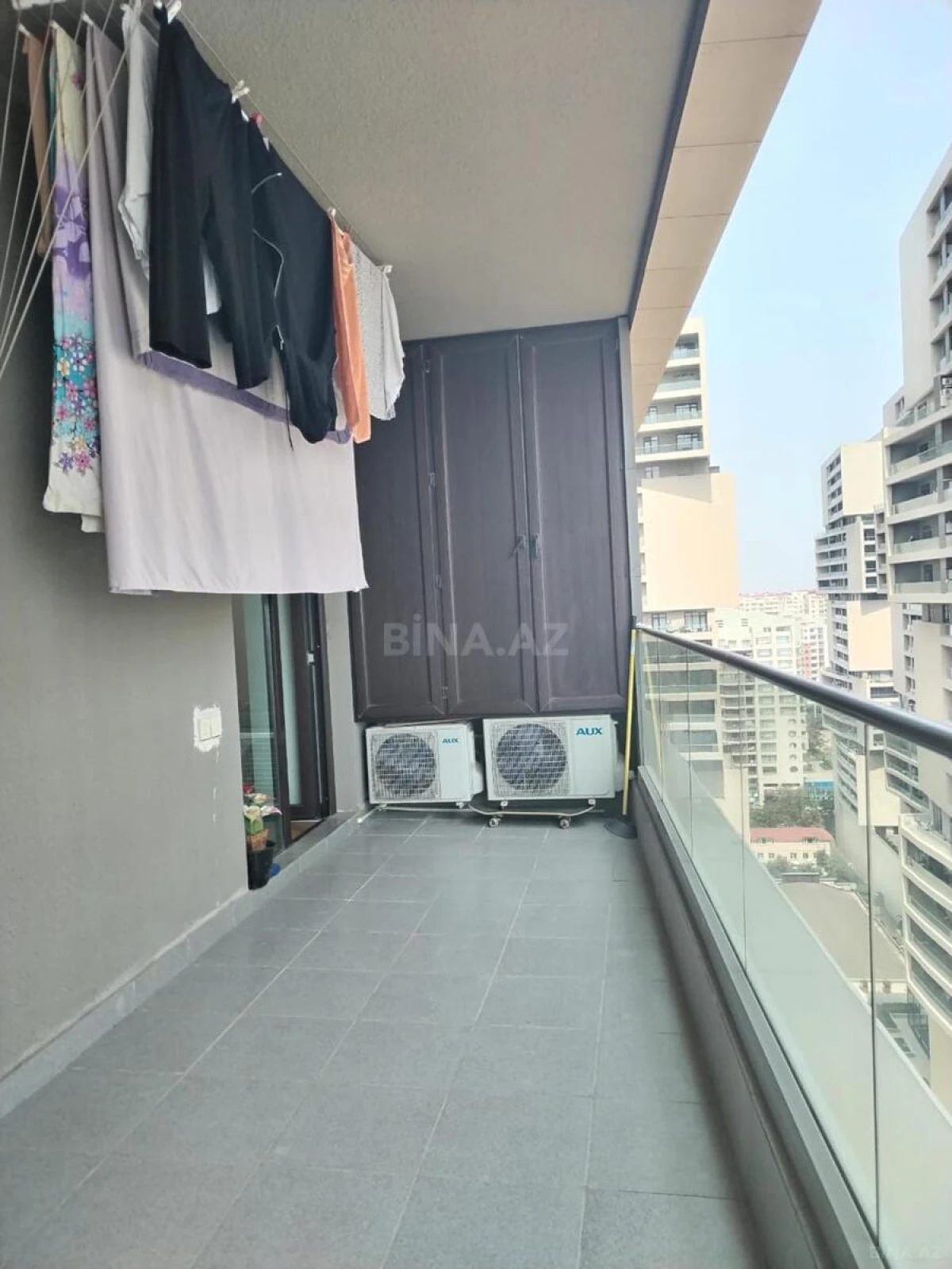 Satılır 3 otaqlı mənzil 148 m²