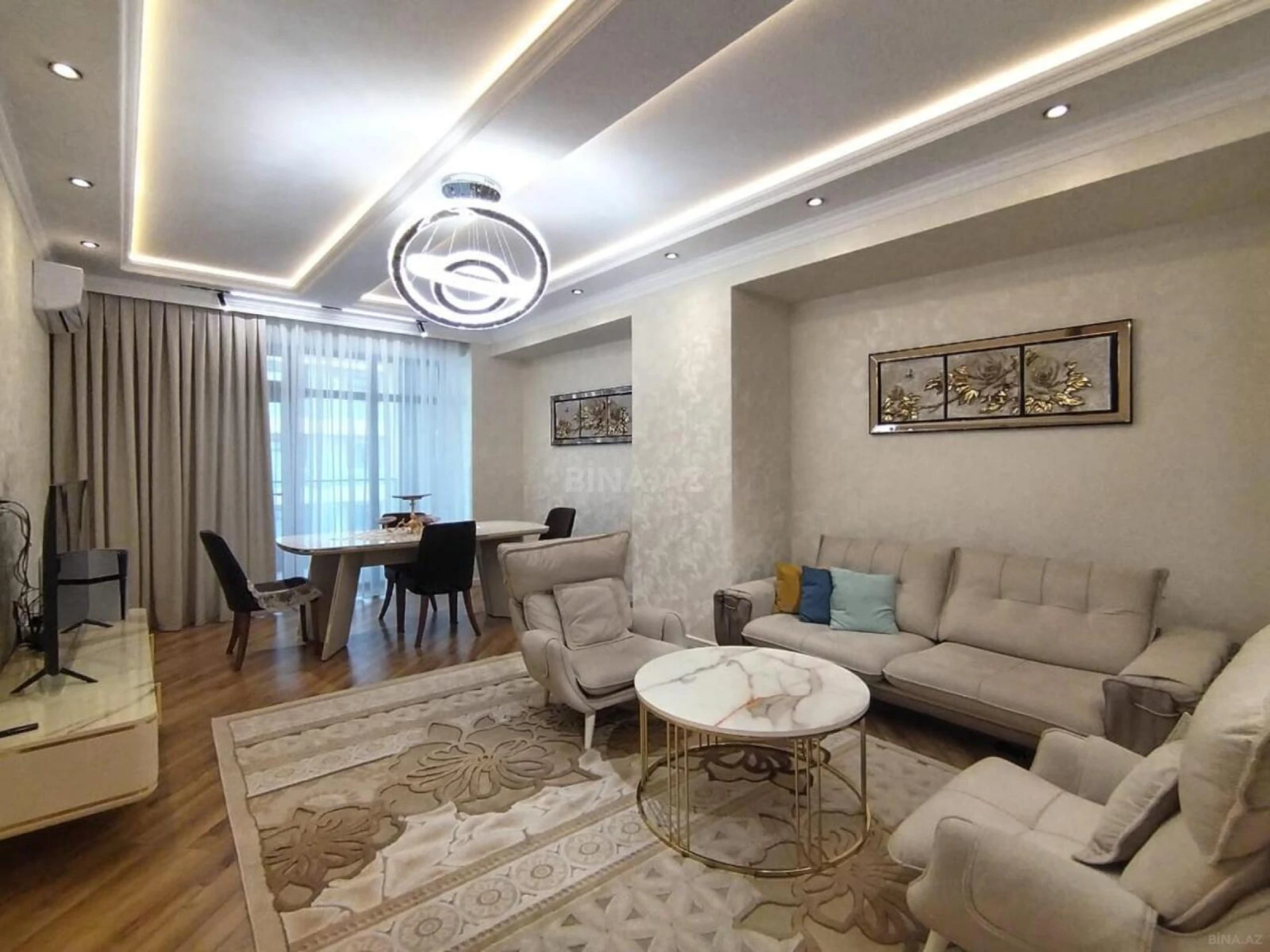 Satılır 3 otaqlı mənzil 148 m²