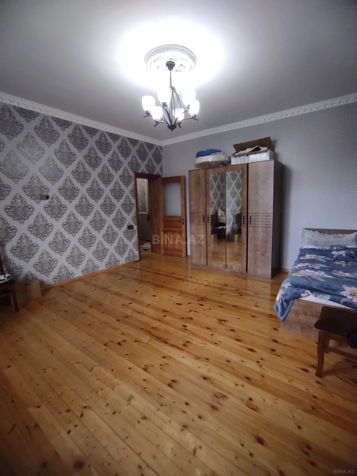 Satılır 5 otaqlı həyət evi 220 m²