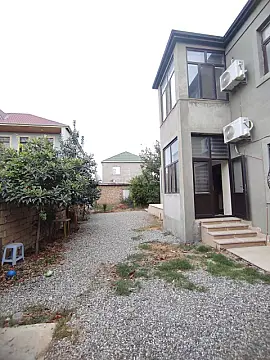 Satılır 5 otaqlı həyət evi 220 m²