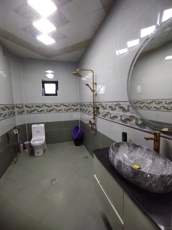 Satılır 5 otaqlı həyət evi 220 m²