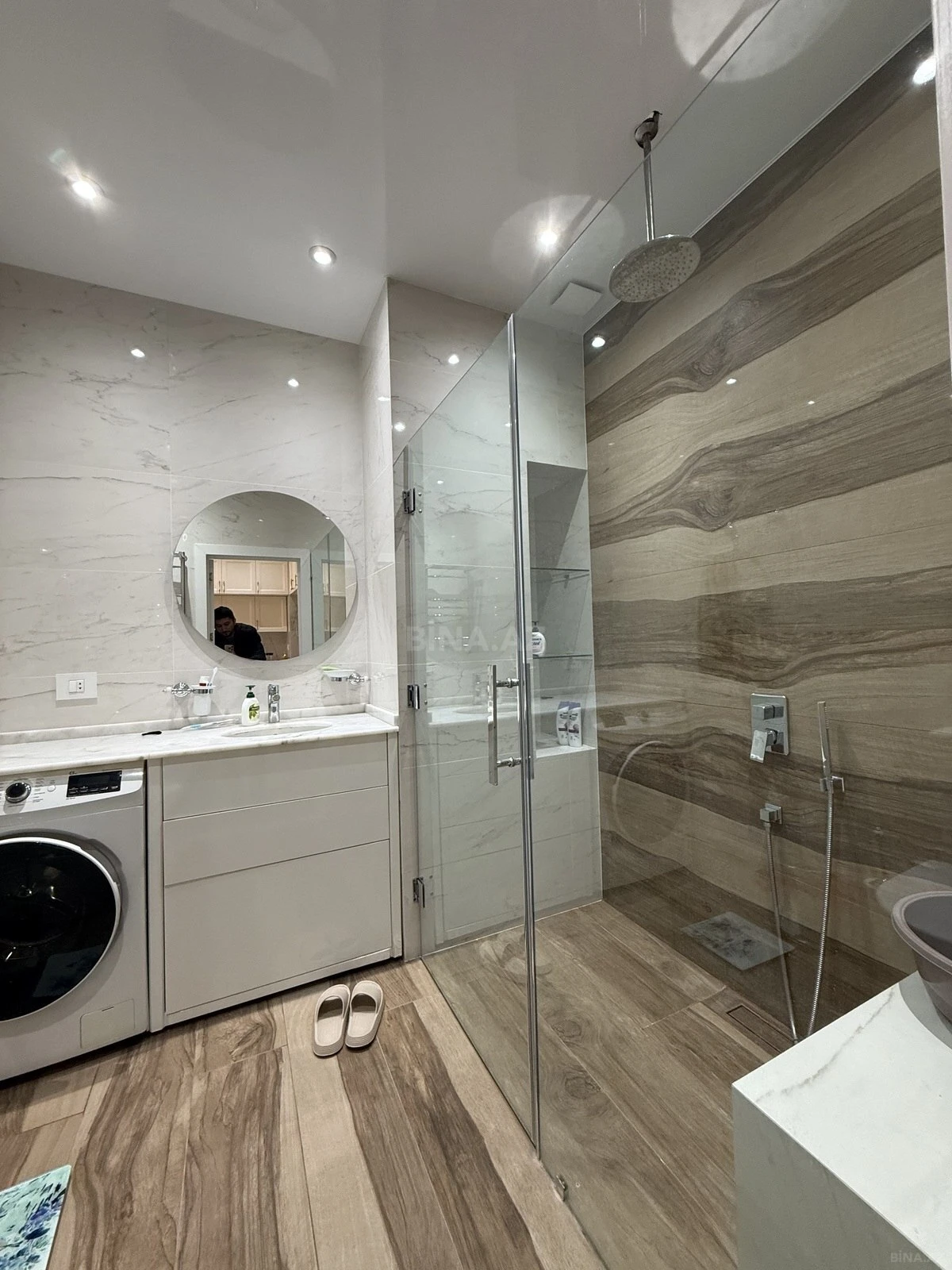 Kirayə verilir 2 otaqlı mənzil 60 m²