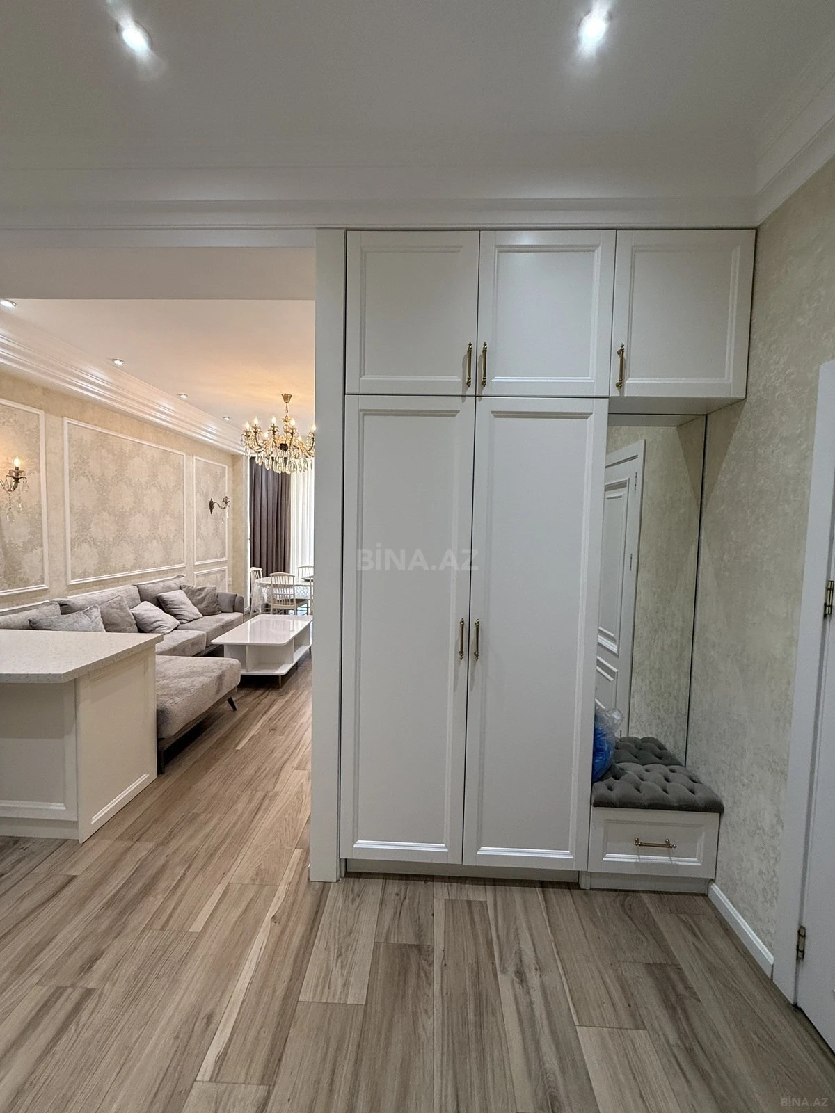 Kirayə verilir 2 otaqlı mənzil 60 m²