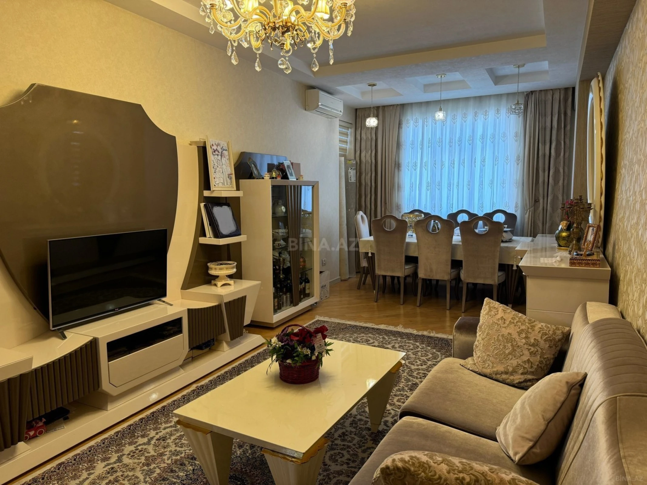 Satılır 2 otaqlı mənzil 112 m²