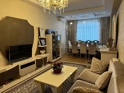 Satılır 2 otaqlı mənzil 112 m²