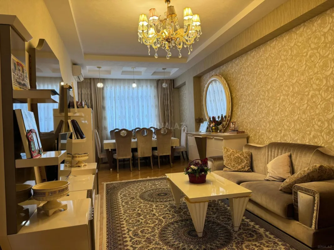 Satılır 2 otaqlı mənzil 112 m²