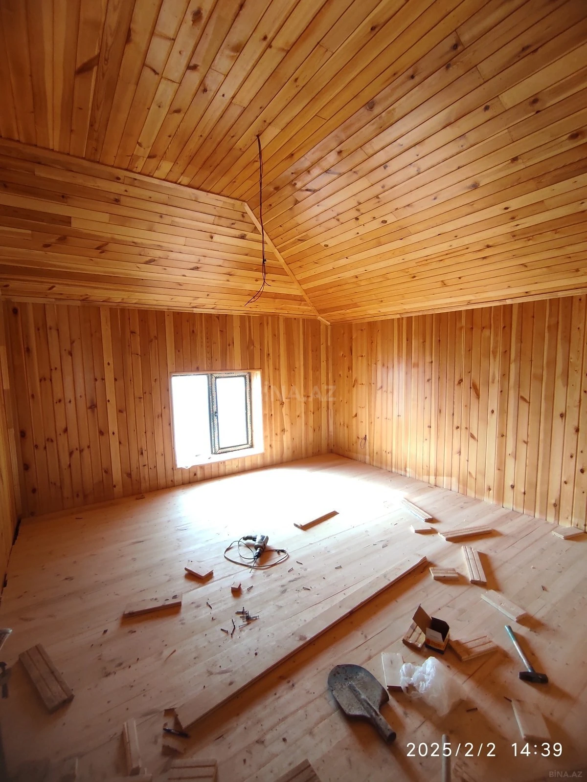 Satılır 6 otaqlı həyət evi 220 m²