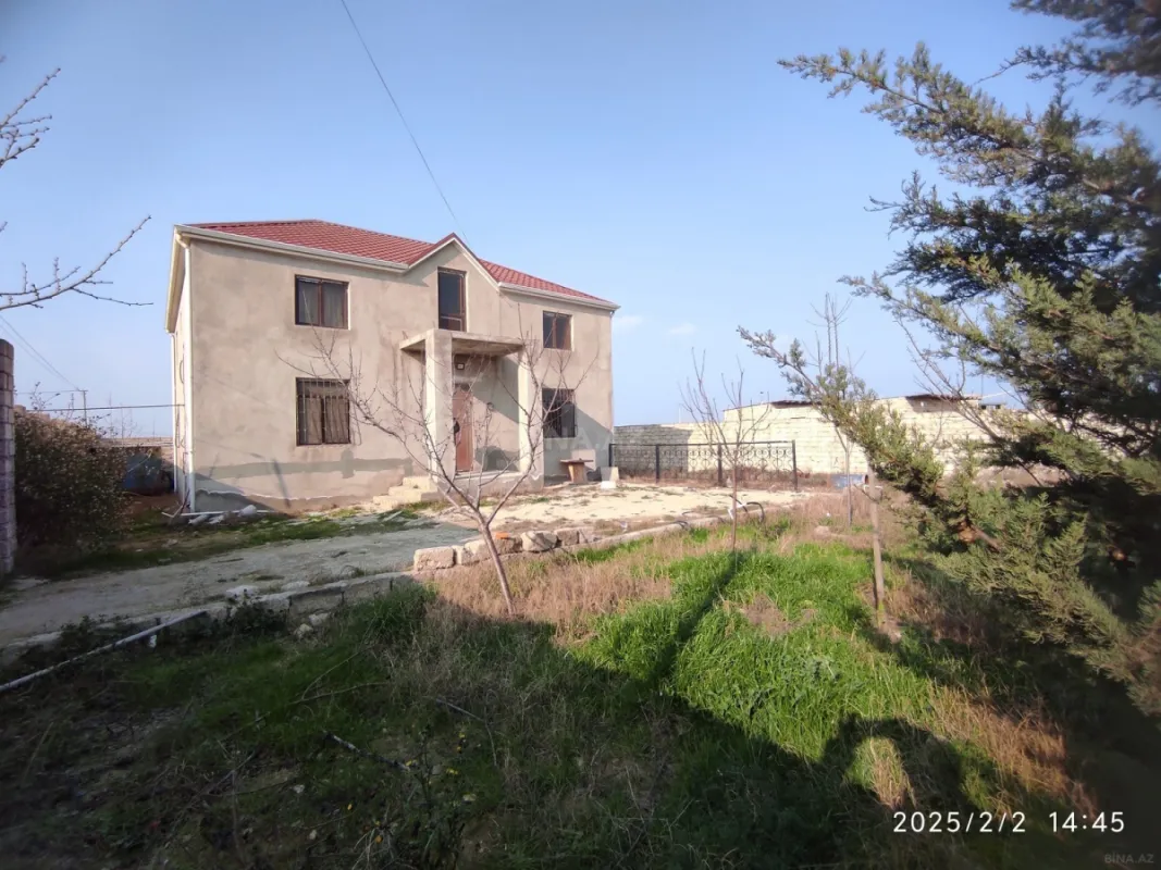 Satılır 6 otaqlı həyət evi 220 m²