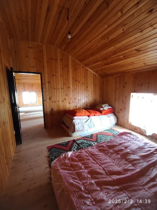 Satılır 6 otaqlı həyət evi 220 m²