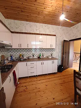 Satılır 6 otaqlı həyət evi 220 m²