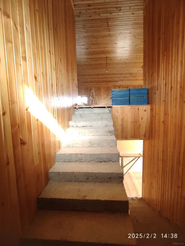 Satılır 6 otaqlı həyət evi 220 m²