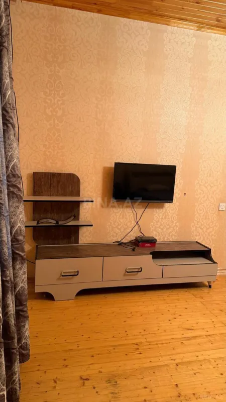 Satılır 3 otaqlı həyət evi 150 m²