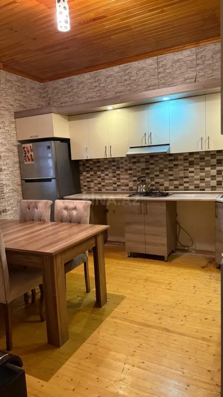 Satılır 3 otaqlı həyət evi 150 m²