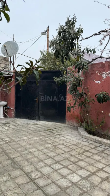 Satılır 3 otaqlı həyət evi 150 m²