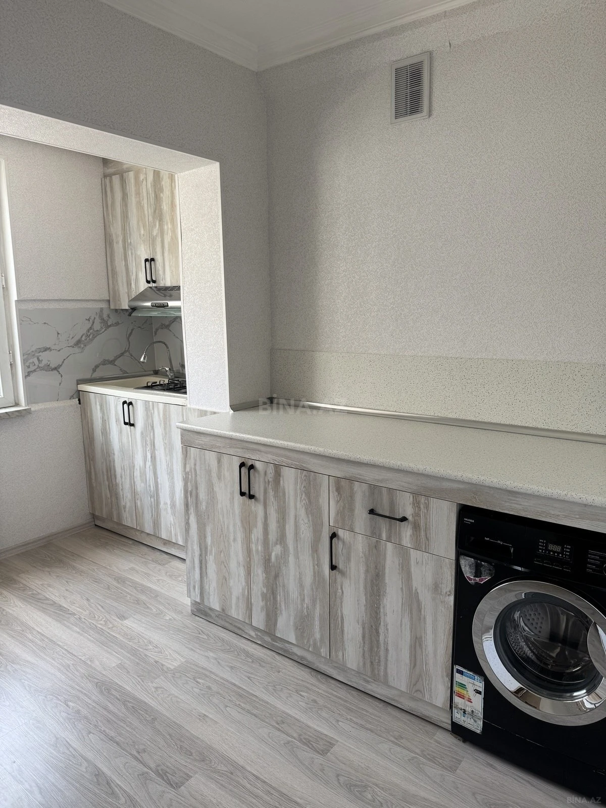 Kirayə verilir 2 otaqlı mənzil 66 m²