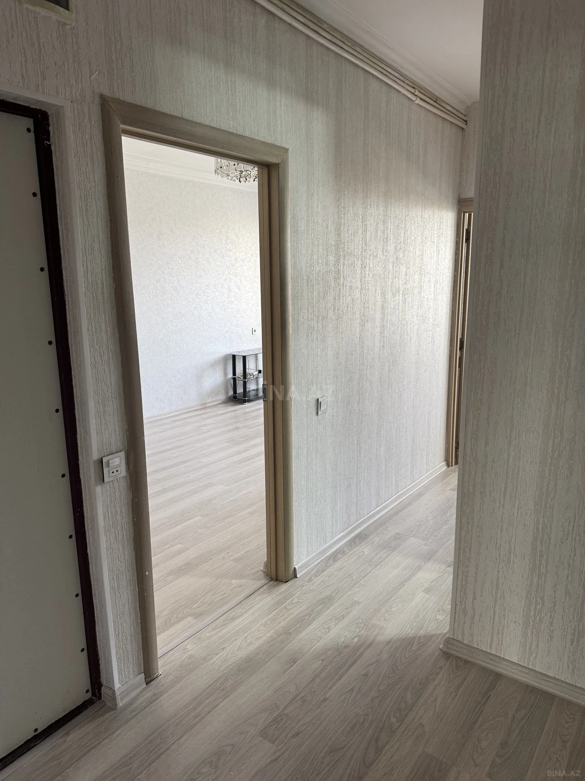 Kirayə verilir 2 otaqlı mənzil 66 m²