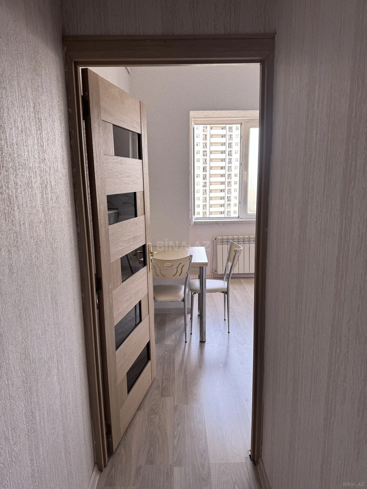 Kirayə verilir 2 otaqlı mənzil 66 m²