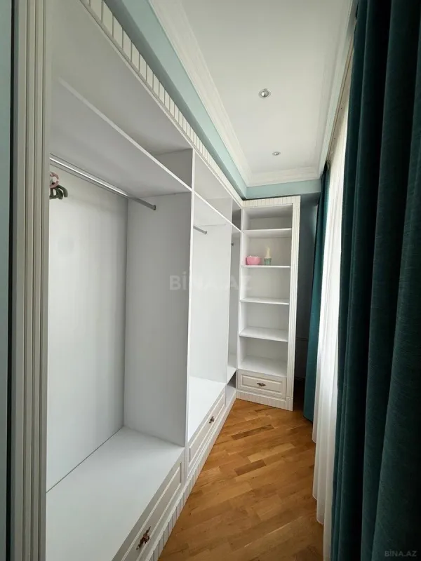 Kirayə verilir 3 otaqlı mənzil 180 m²