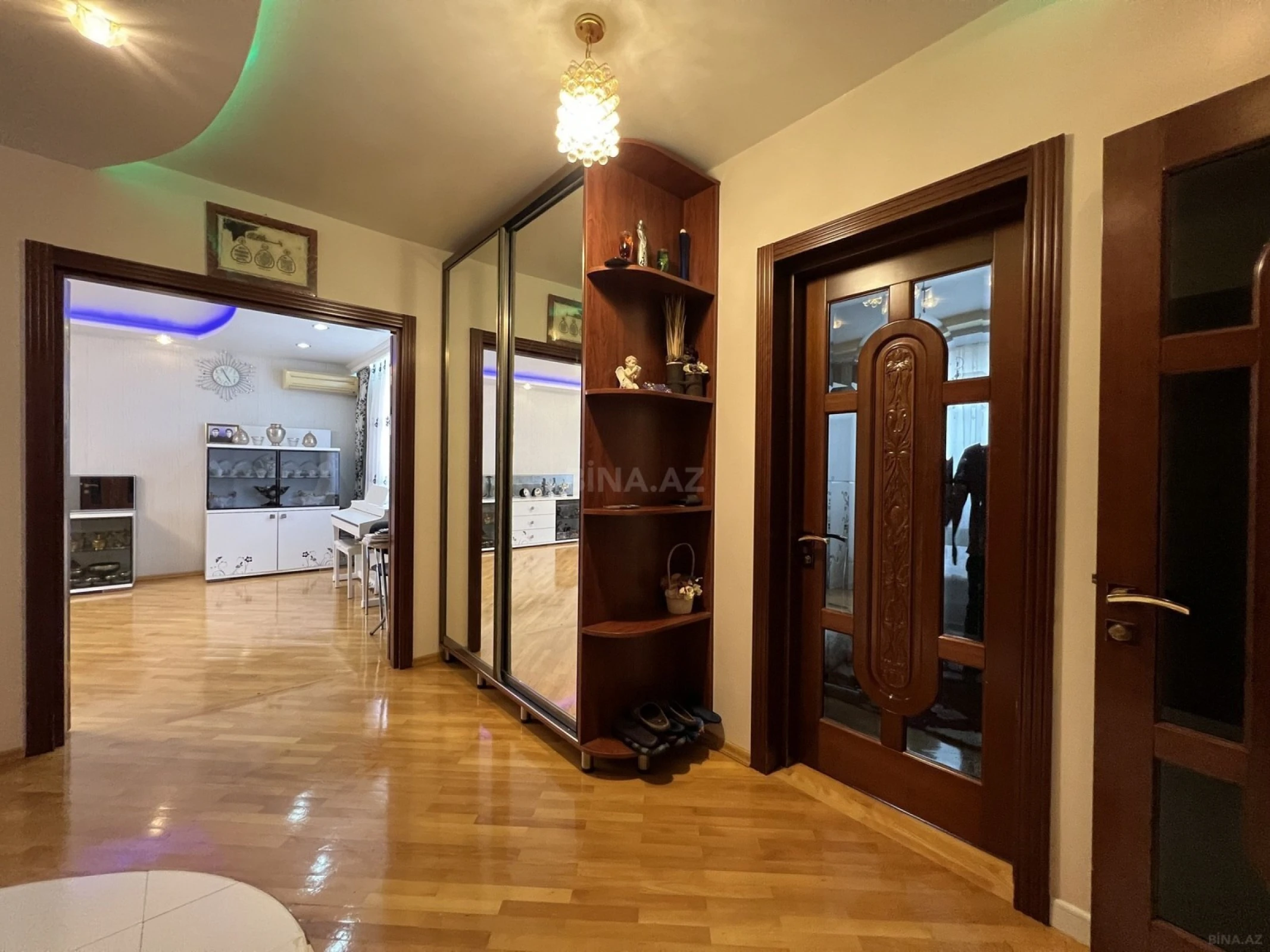 Satılır 3 otaqlı mənzil 100 m²