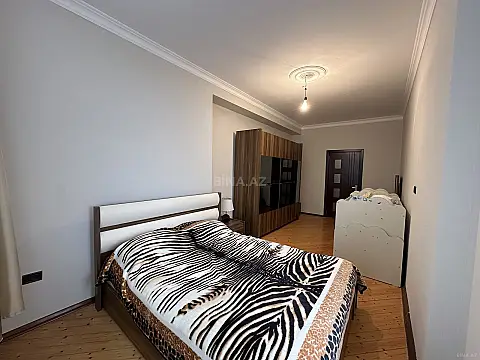Satılır 3 otaqlı mənzil 120 m²
