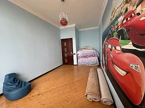 Satılır 3 otaqlı mənzil 120 m²
