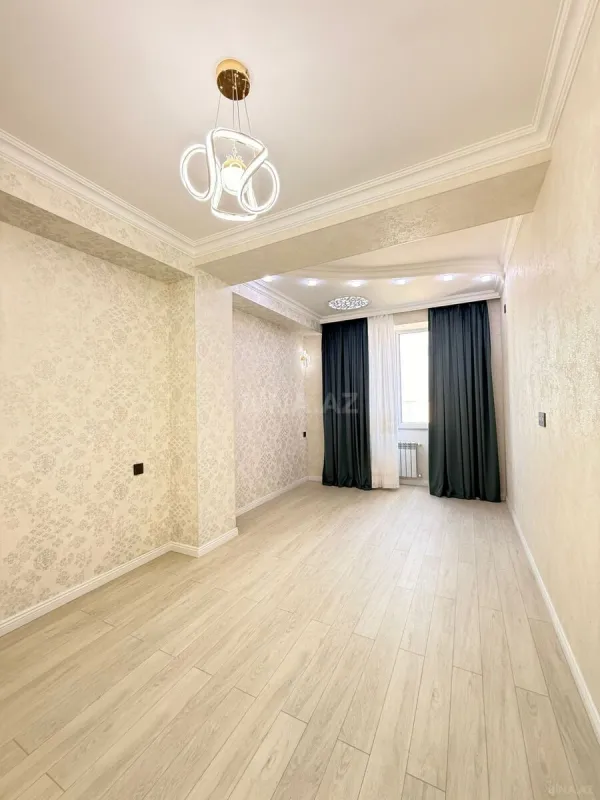 Satılır 3 otaqlı mənzil 105 m²