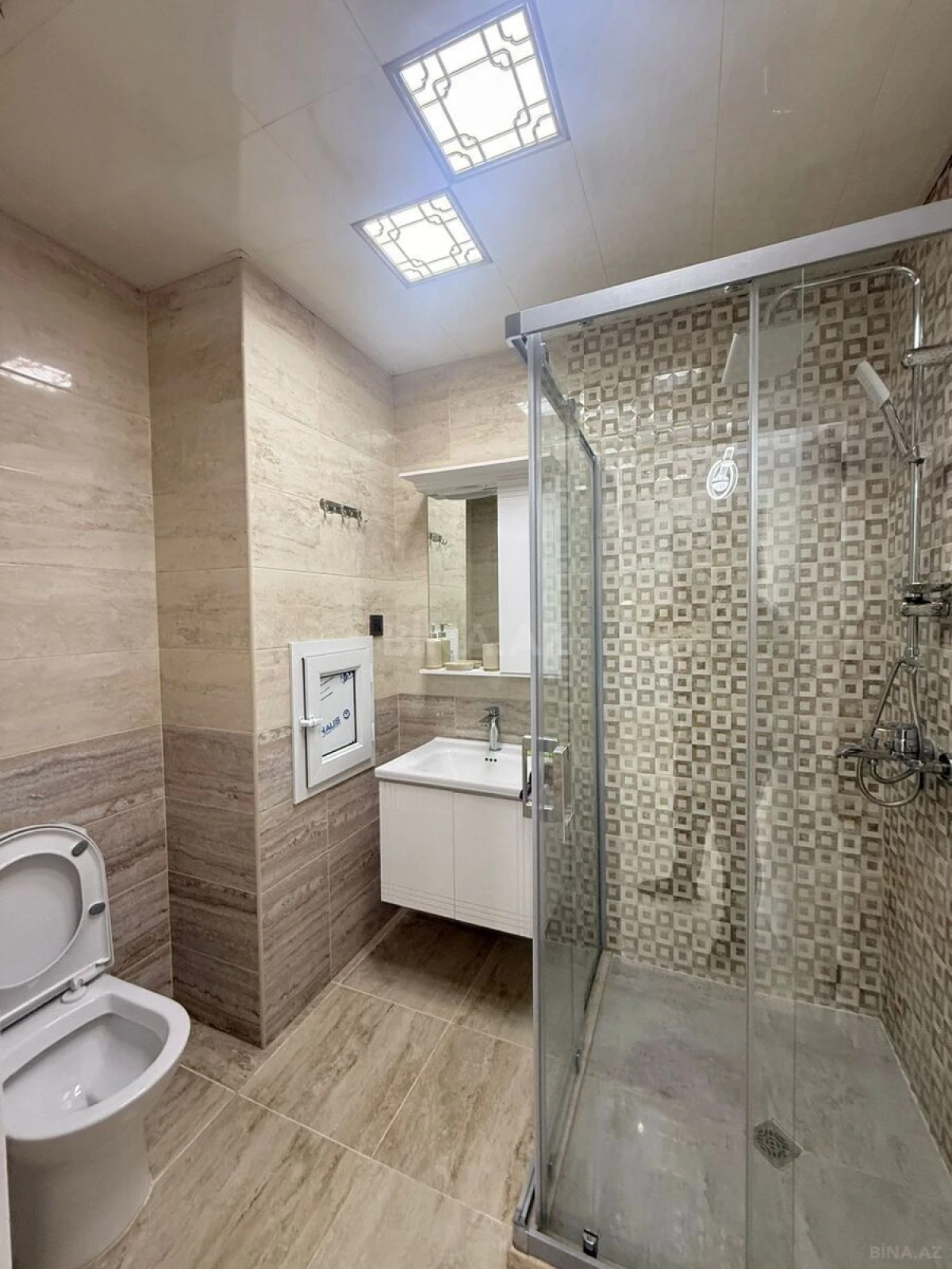 Satılır 3 otaqlı mənzil 105 m²