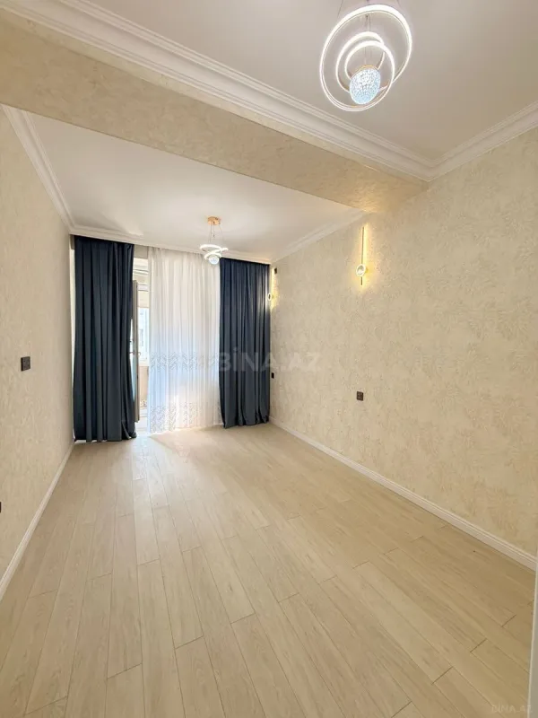Satılır 3 otaqlı mənzil 105 m²