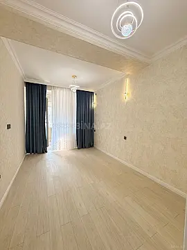 Satılır 3 otaqlı mənzil 105 m²