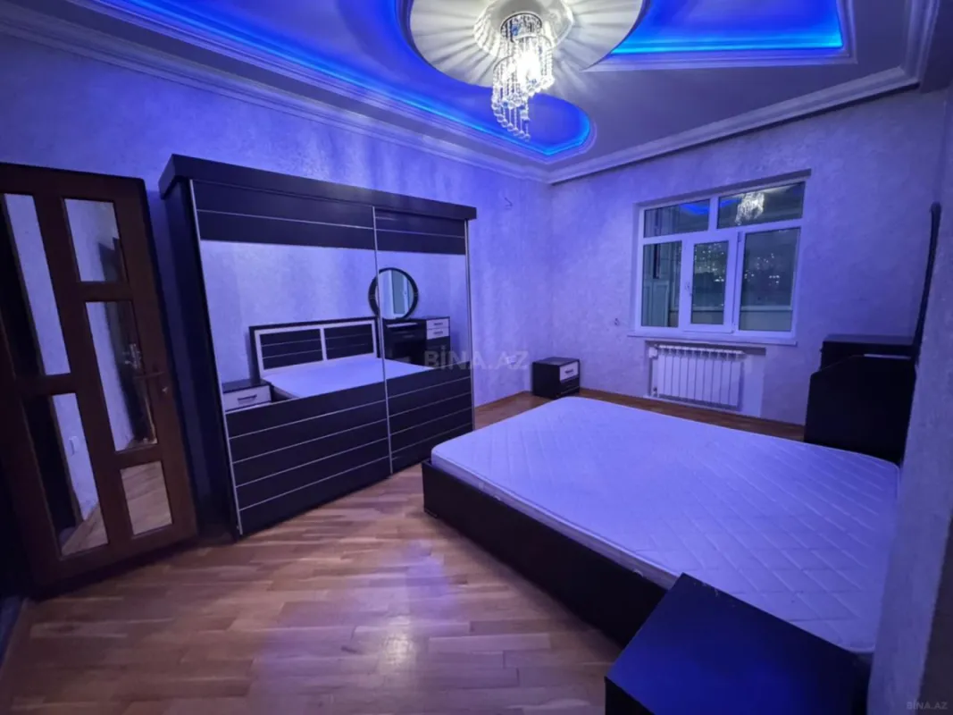 Kirayə verilir 2 otaqlı mənzil 103 m²