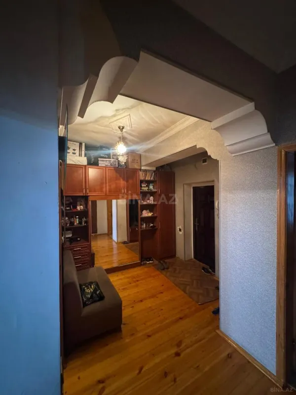 Satılır 2 otaqlı mənzil 80 m²