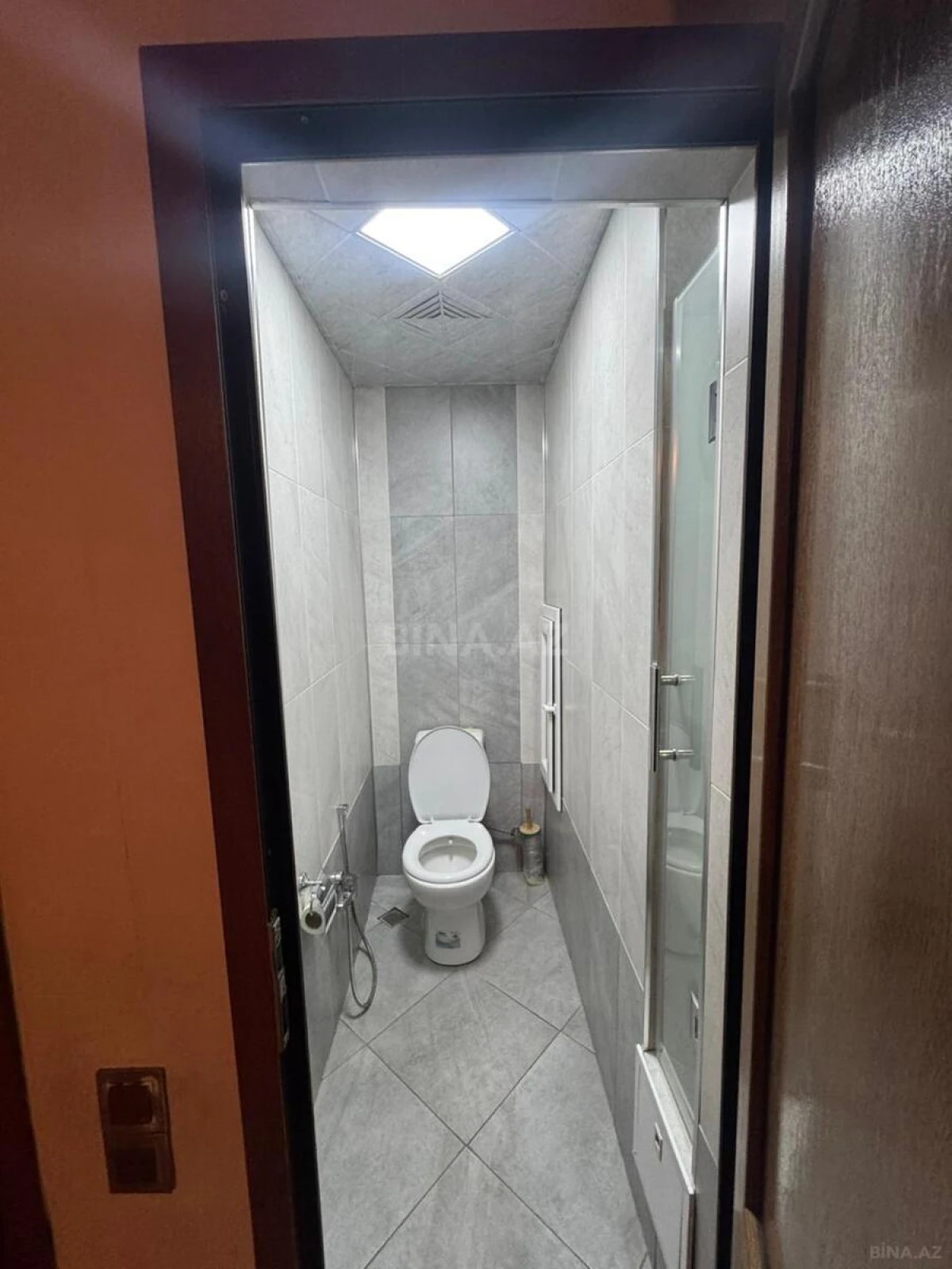 Satılır 2 otaqlı mənzil 80 m²