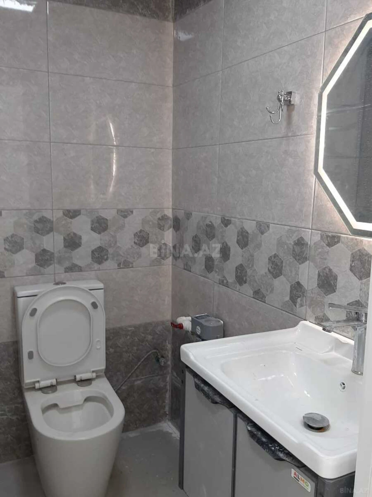Satılır obyekt 65 m²