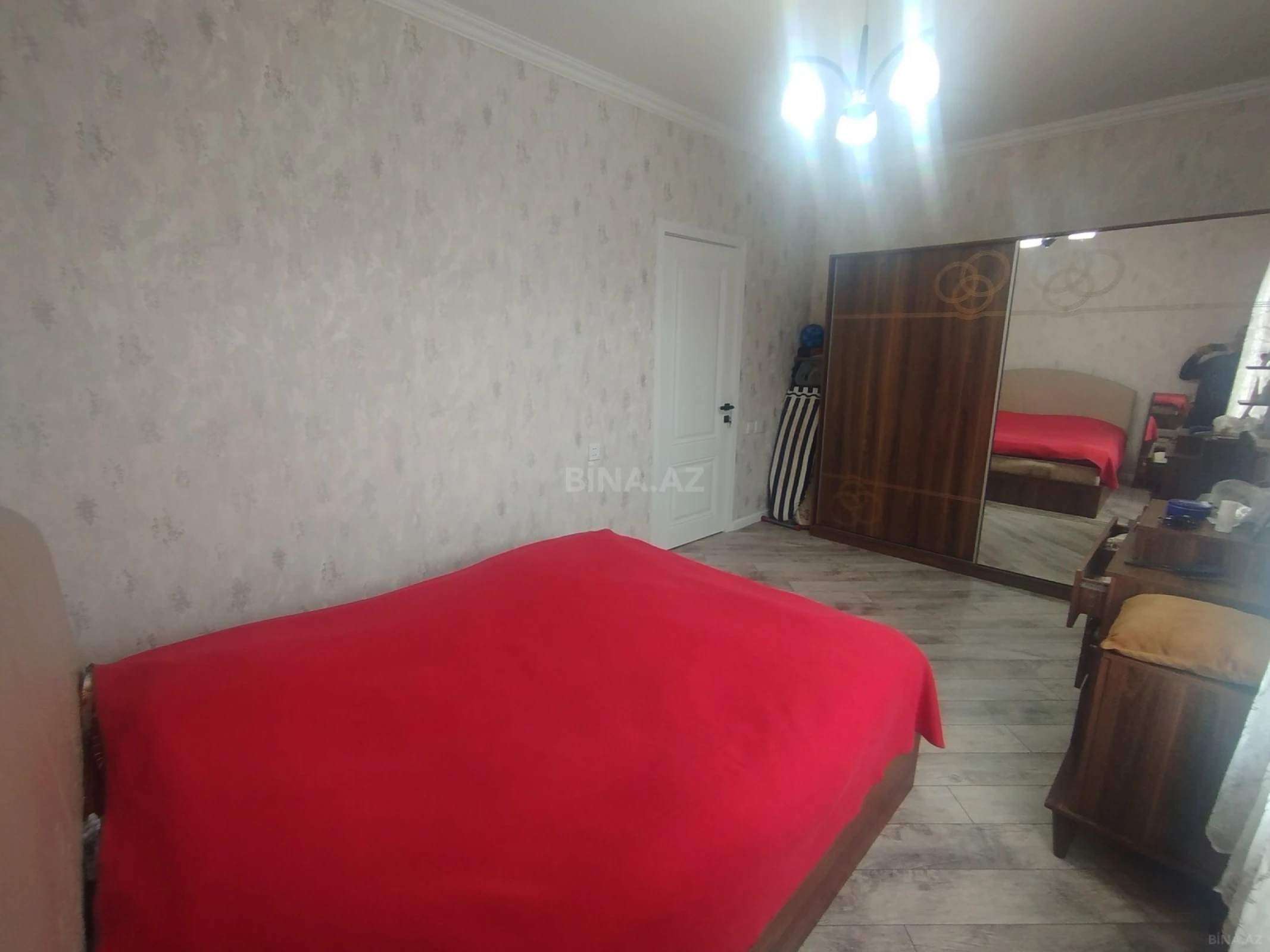 Satılır 6 otaqlı həyət evi 190 m²