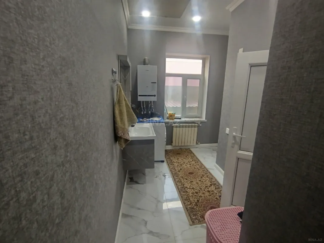 Satılır 6 otaqlı həyət evi 190 m²