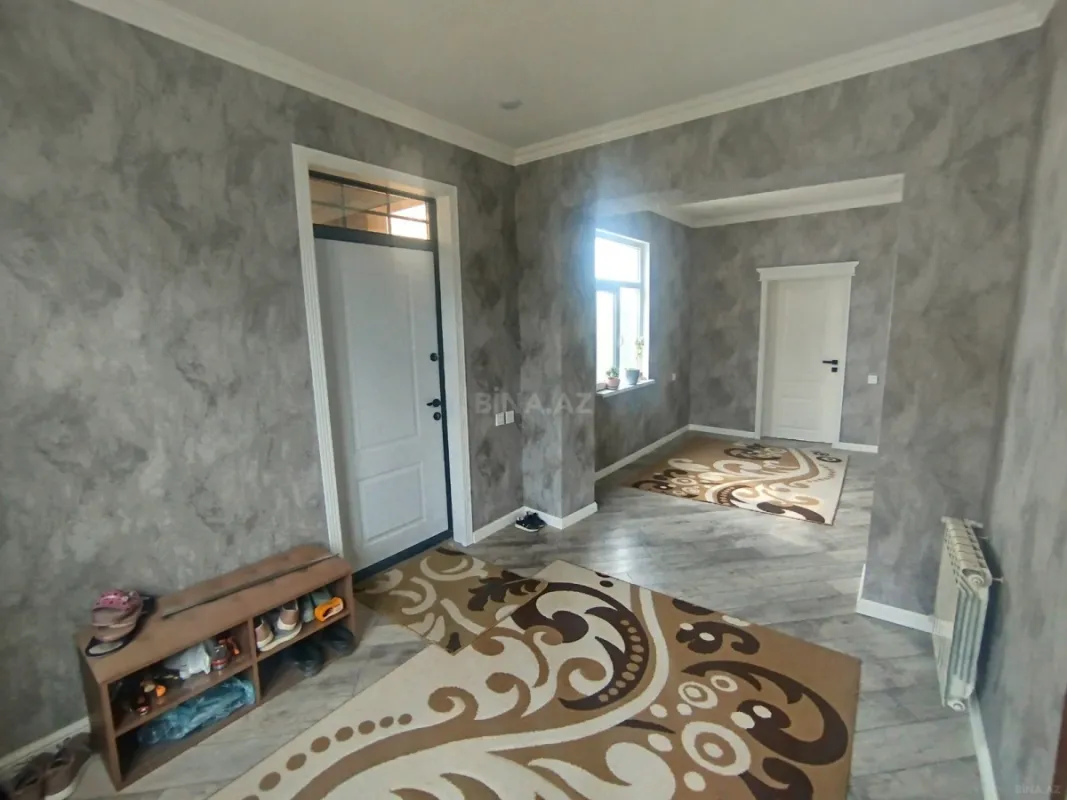 Satılır 6 otaqlı həyət evi 190 m²