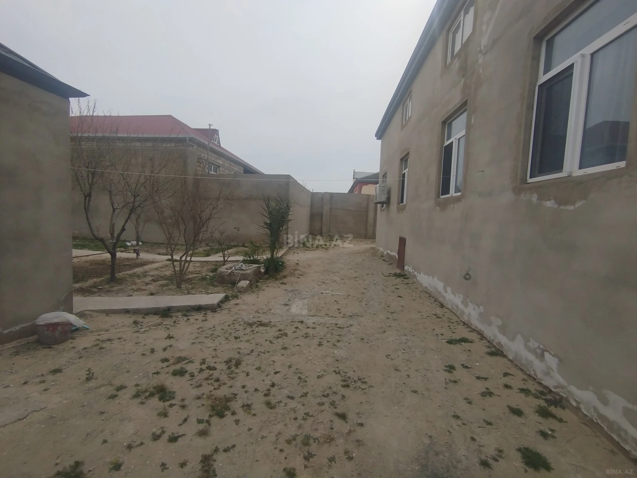 Satılır 6 otaqlı həyət evi 190 m²