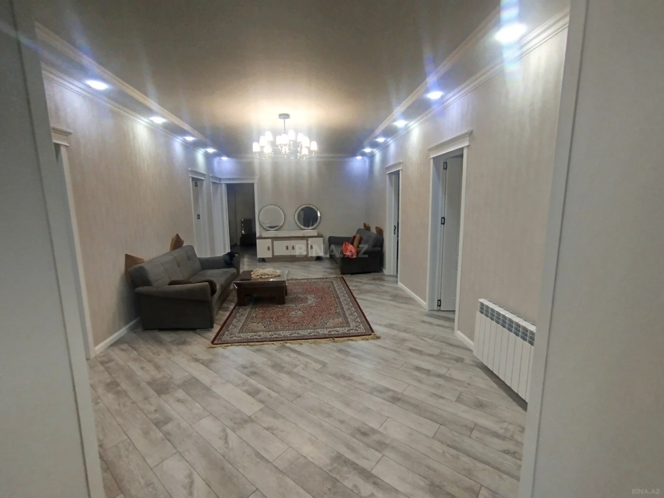 Satılır 6 otaqlı həyət evi 190 m²