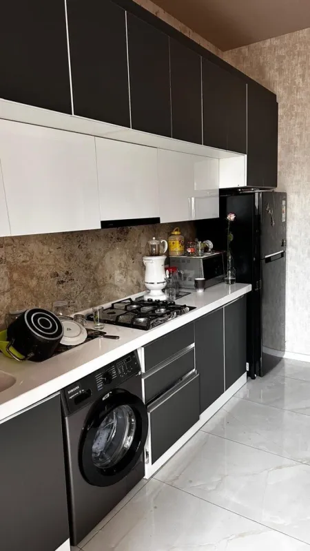 Kirayə verilir 3 otaqlı mənzil 135 m²