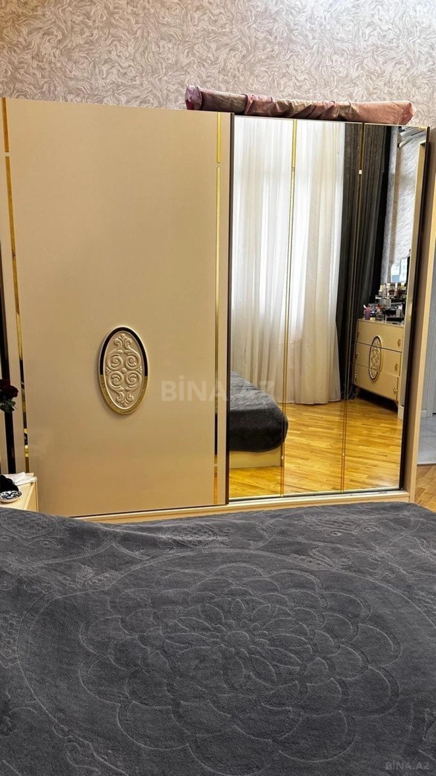 Kirayə verilir 3 otaqlı mənzil 135 m²