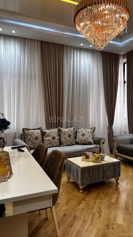 Kirayə verilir 3 otaqlı mənzil 135 m²