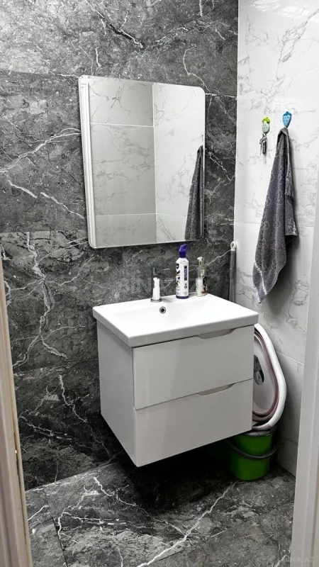 Kirayə verilir 3 otaqlı mənzil 135 m²