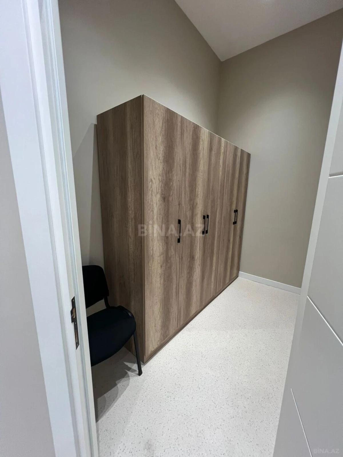 Kirayə verilir 6 otaqlı ofis 268 m²