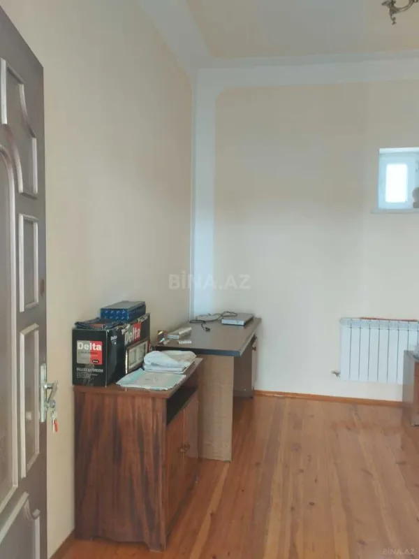 Satılır 5 otaqlı həyət evi 380 m²