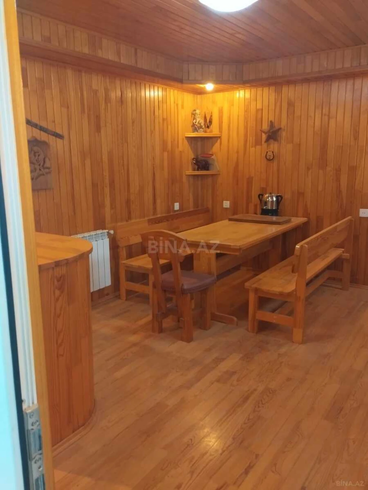 Satılır 5 otaqlı həyət evi 380 m²