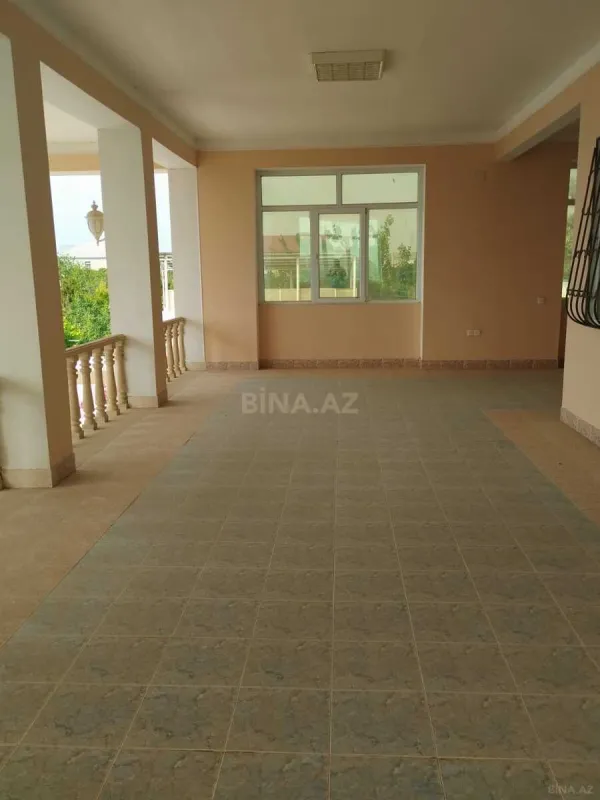 Satılır 5 otaqlı həyət evi 380 m²