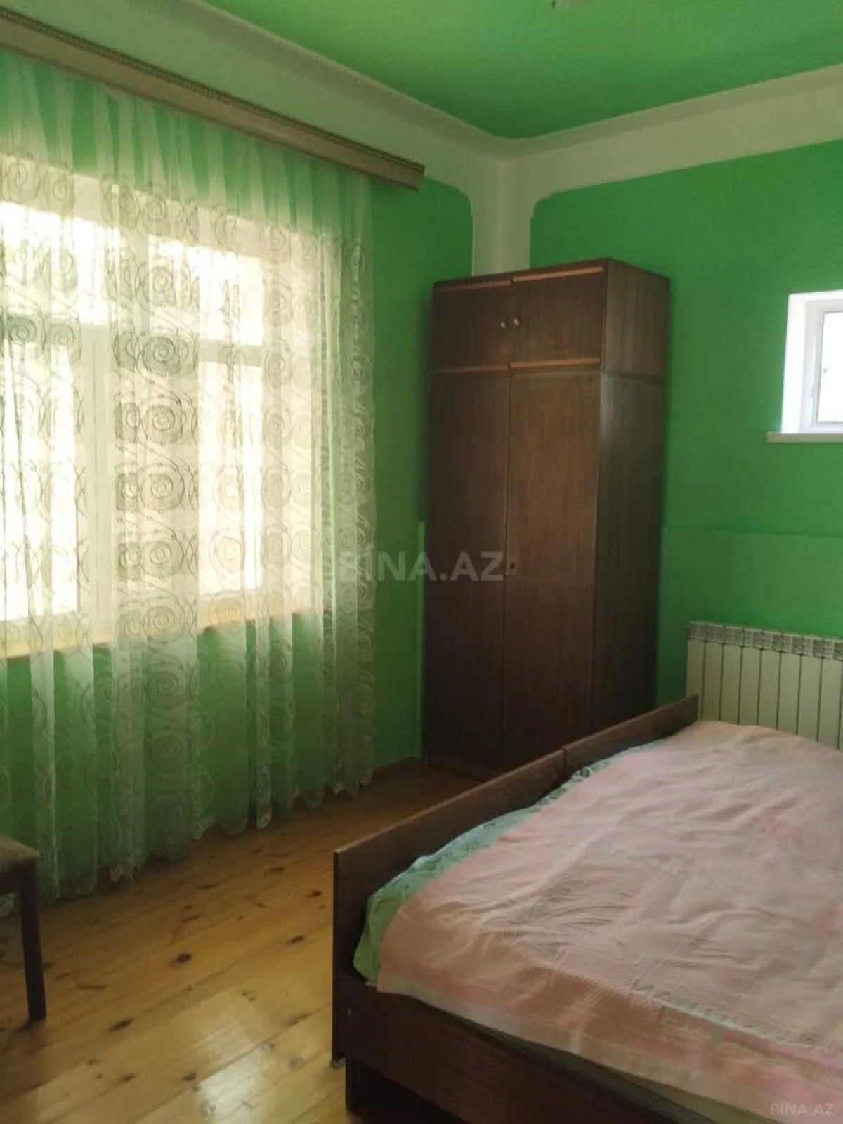 Satılır 5 otaqlı həyət evi 380 m²